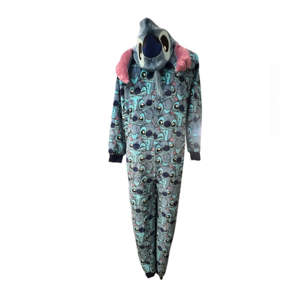 Disney Stitch Blue Character Hooded Blanket
PTP 26”, Length 65”Unisex size M - Picture 2 of 11